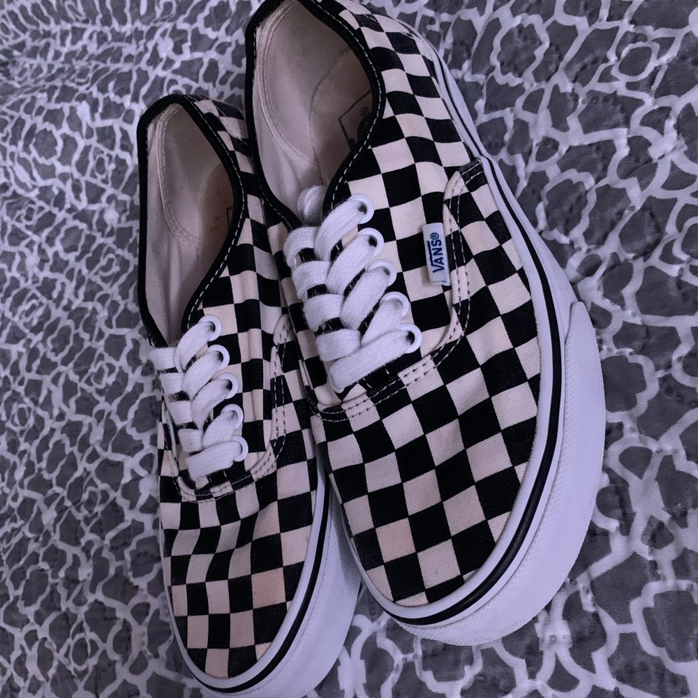checkered vans - Picture 3 of 4